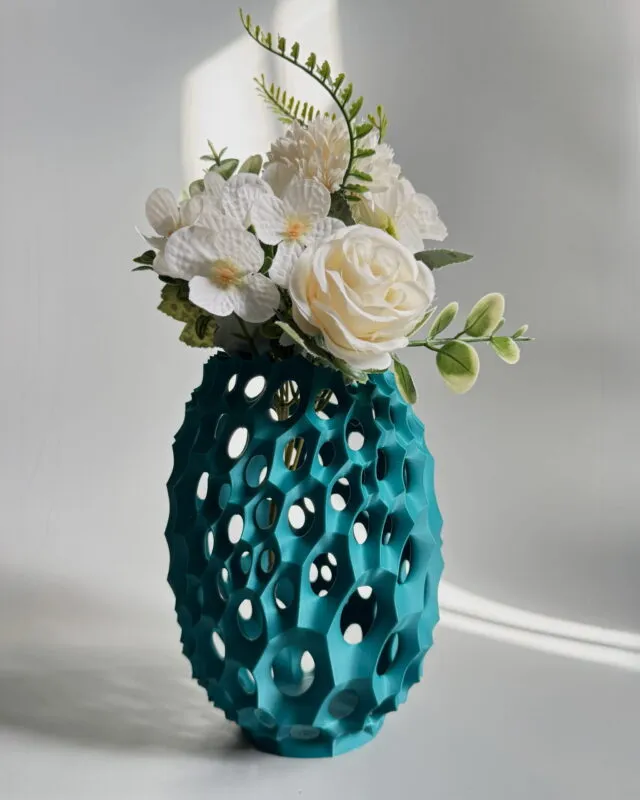 MISTA PROFIT STUDIO VASE - HOME DECOR IN CAMEROON